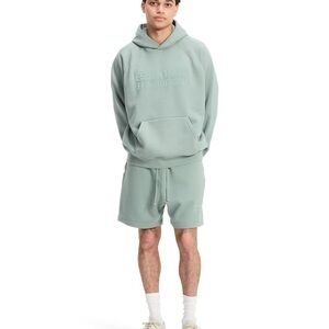 Essentials Fear of God 2 pieces - shorts & hoodie size medium brand new in bags